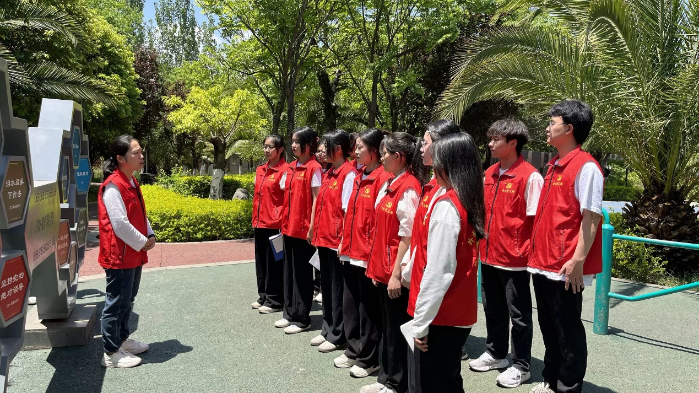 图片2 图片2